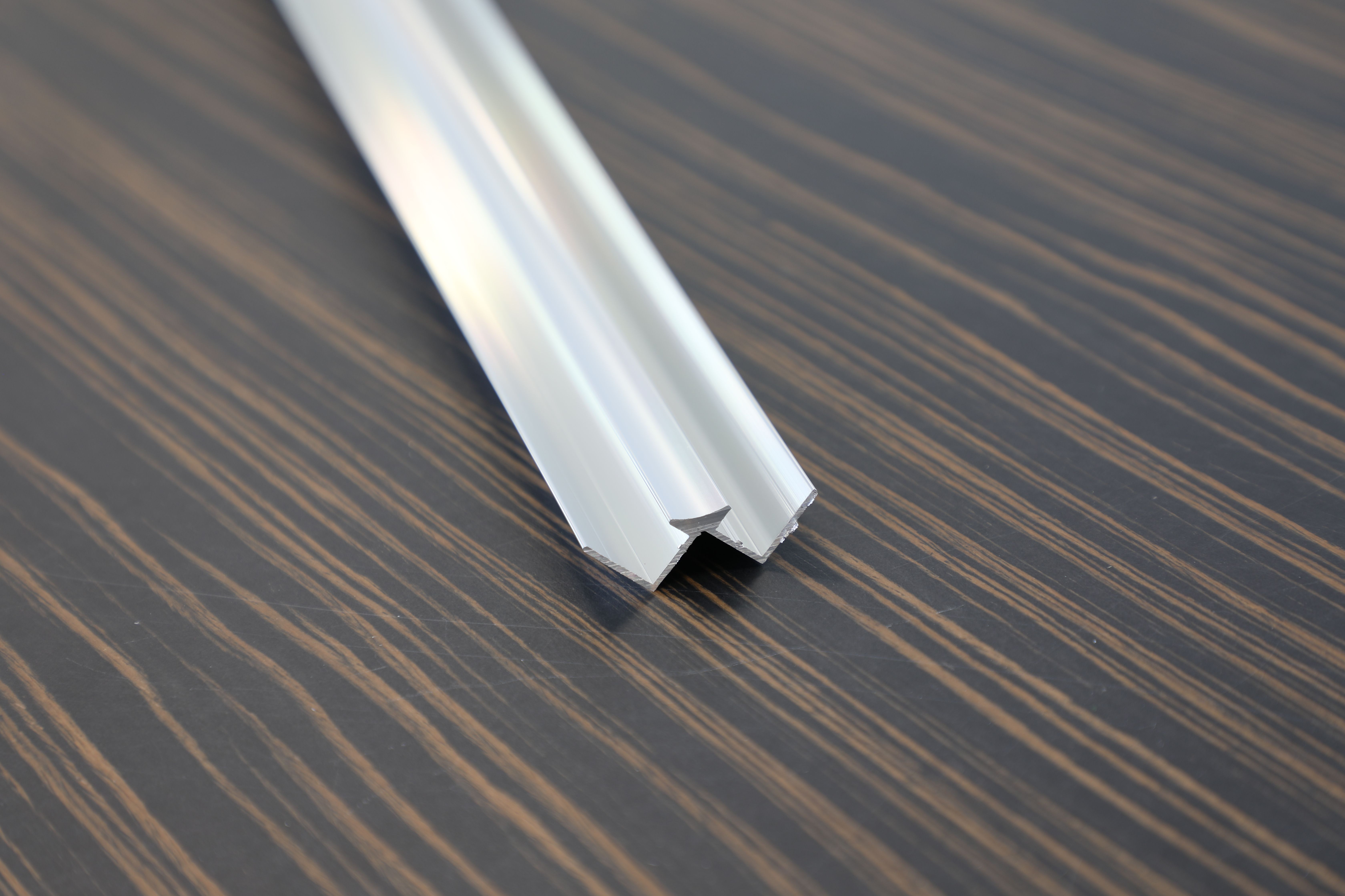 Wet Panel Extrusion Internal Corner 2400mm White Price Comparisons | Compare The Build