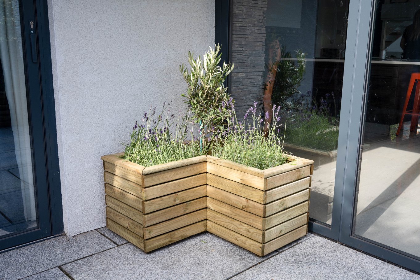 Linear Corner Planter 80cm FSC® certified Price Comparisons | Compare The Build