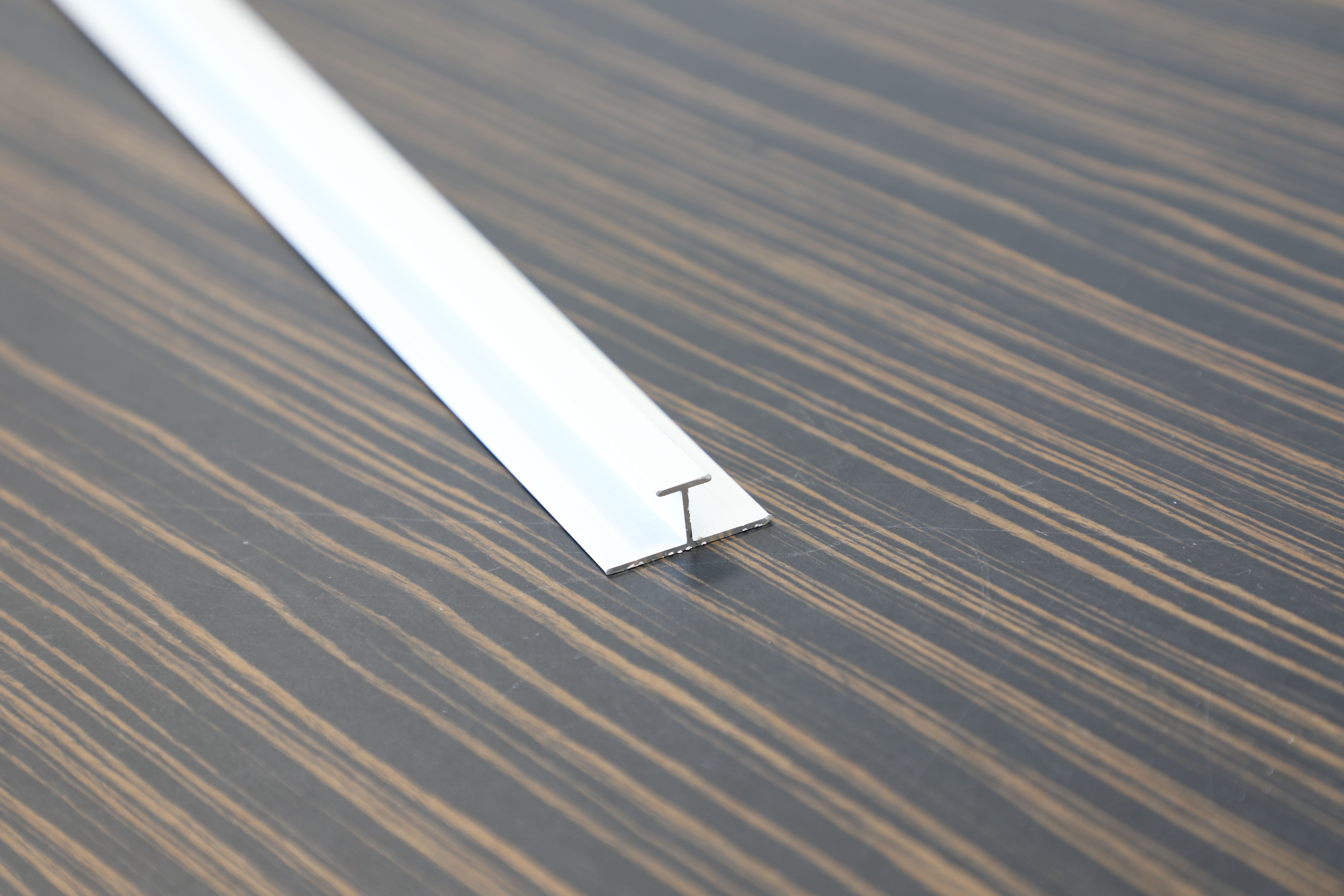 Wet Panel Extrusion Continuous Joint 2400mm White Price Comparisons | Compare The Build